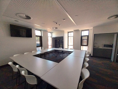 Classified Image: Meeting Room